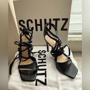 SCHUTZ Elegant Black Strappy Heels / Leather Pumps 👠 Size 6B Brand New! 🖤